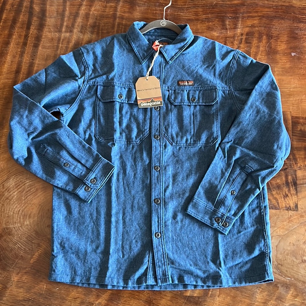 Patagonia Mens Farrier Shirt Stone Blue L tags on